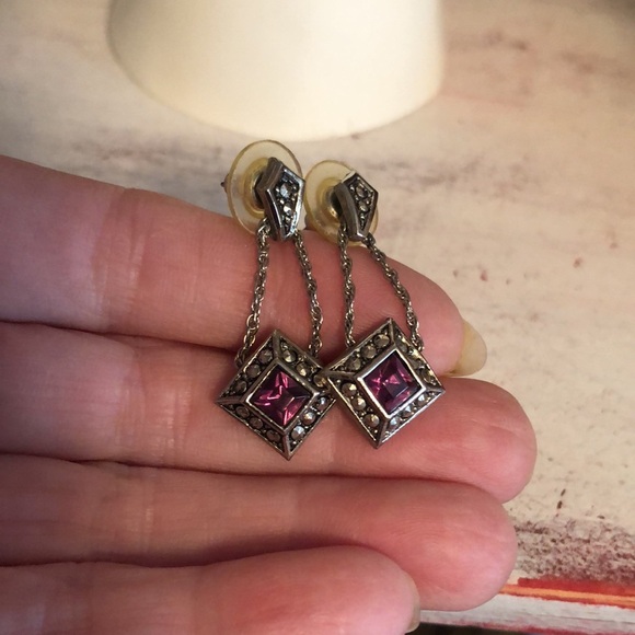 Vintage Purple Rhinestone AVON Necklace & Earring Set from the 1970’s!!! - Picture 15 of 17